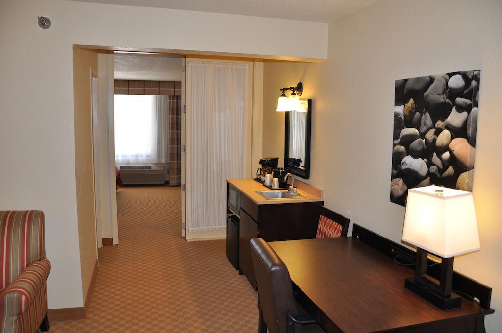 Country Inn & Suites By Radisson, Coon Rapids, Mn Room photo